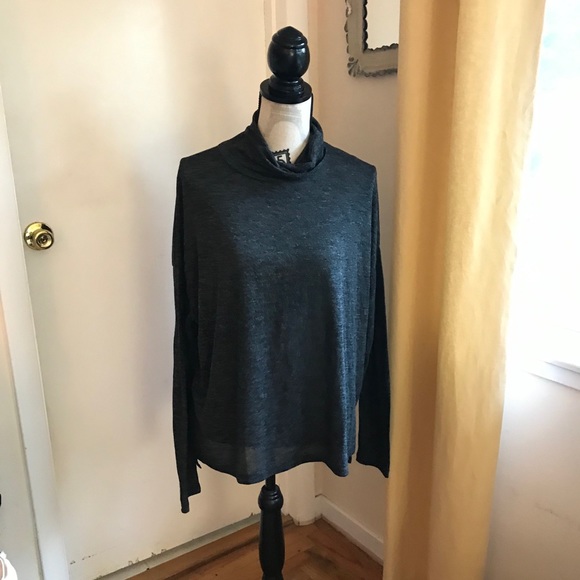 Old Navy Heathered Grey Turtleneck NWT - Picture 12 of 13